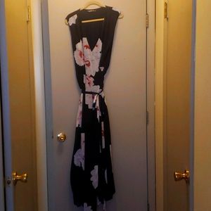 Floral print wrap dress